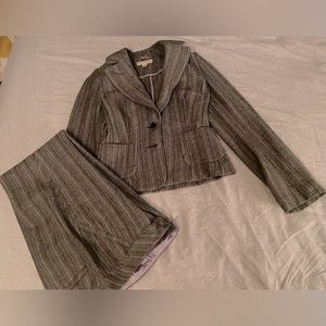 Banana Republic tweed grey-lavender lined 2pc suit